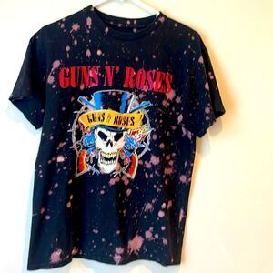 Guns and Roses Black Short Sleeve Tee shirt Size Medium